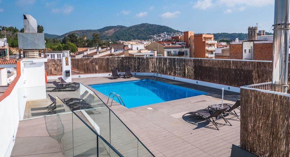 Hotel Checkin Montpalau Pineda de Mar Exterior photo