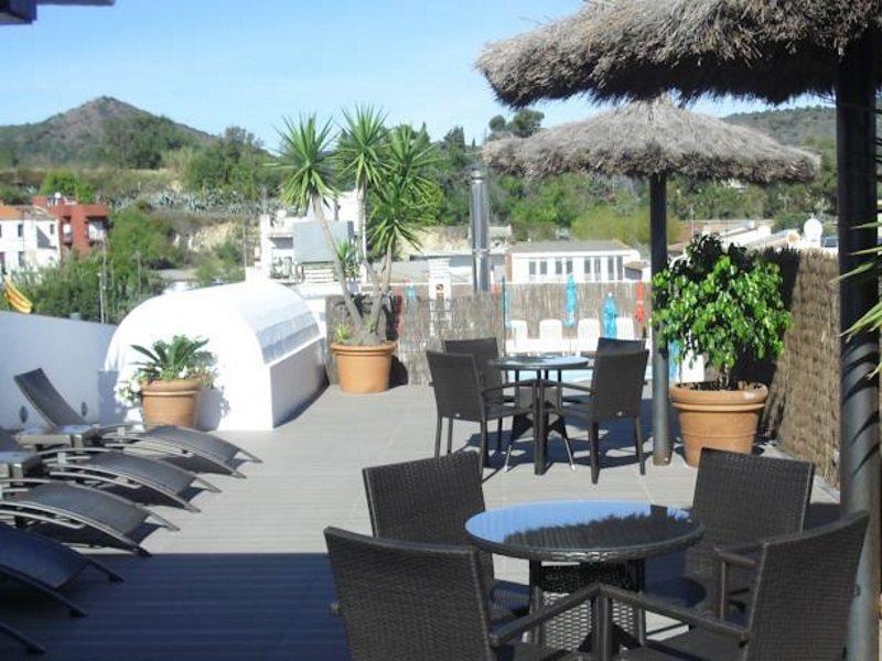 Hotel Checkin Montpalau Pineda de Mar Exterior photo