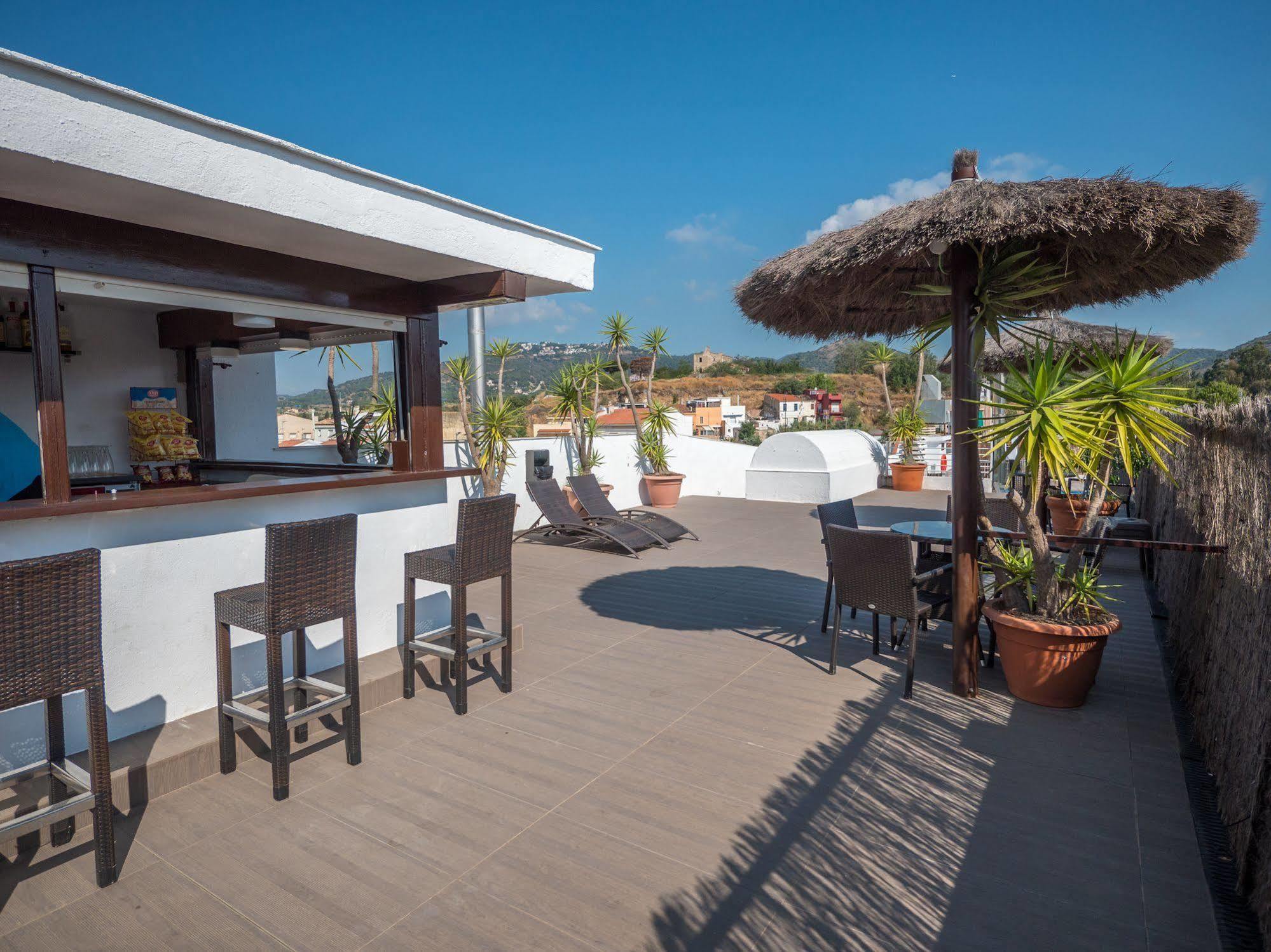 Hotel Checkin Montpalau Pineda de Mar Exterior photo